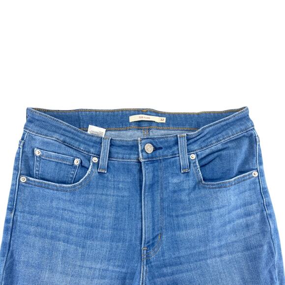 Levi’s 726 High Rise Flare Jeans Women’s Size 32 Distressed Knee Medium Wash - Picture 2 of 5